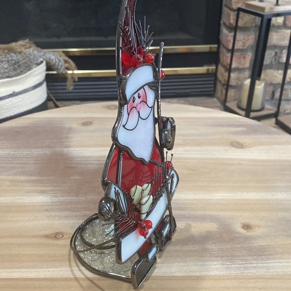 Stained glass woodland Santa tea light holder. - Picture 4 of 5